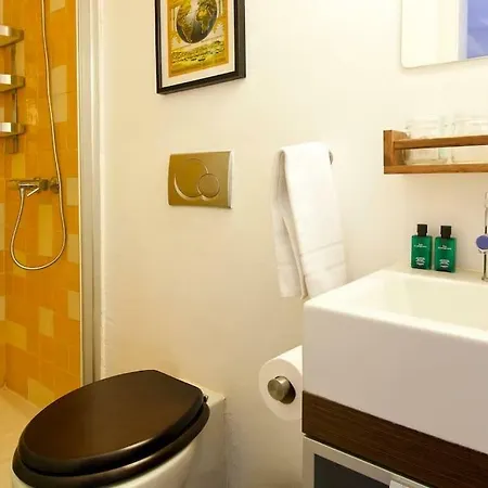 Glaring Tailor Made 2 Bedroom